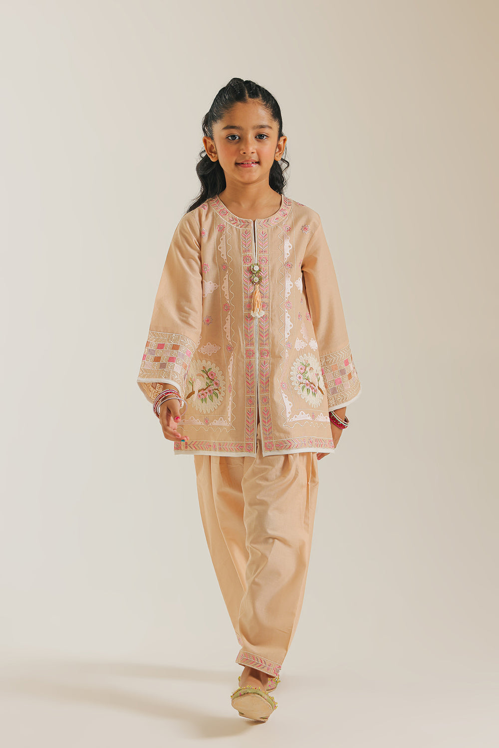 EMBROIDERED SUIT (E1052/402/808)