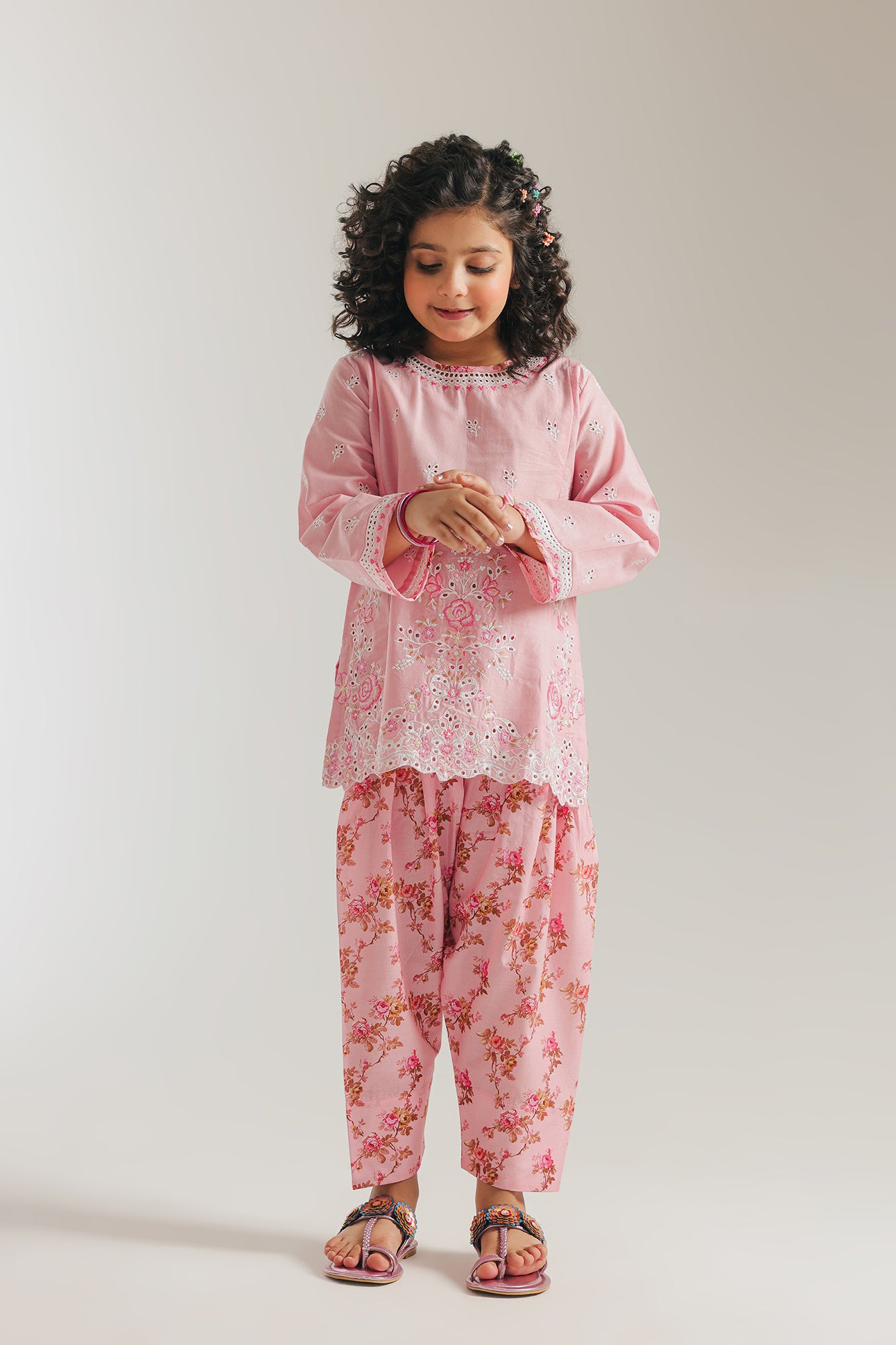 EMBROIDERED SUIT (E1058/402/427)