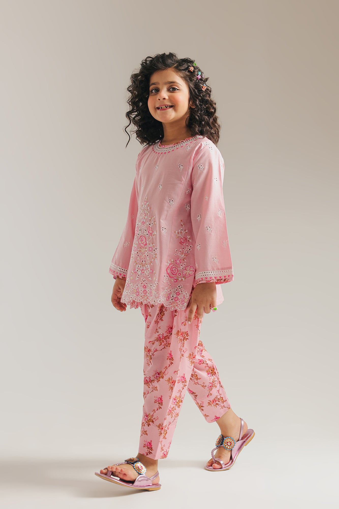 EMBROIDERED SUIT (E1058/402/427)