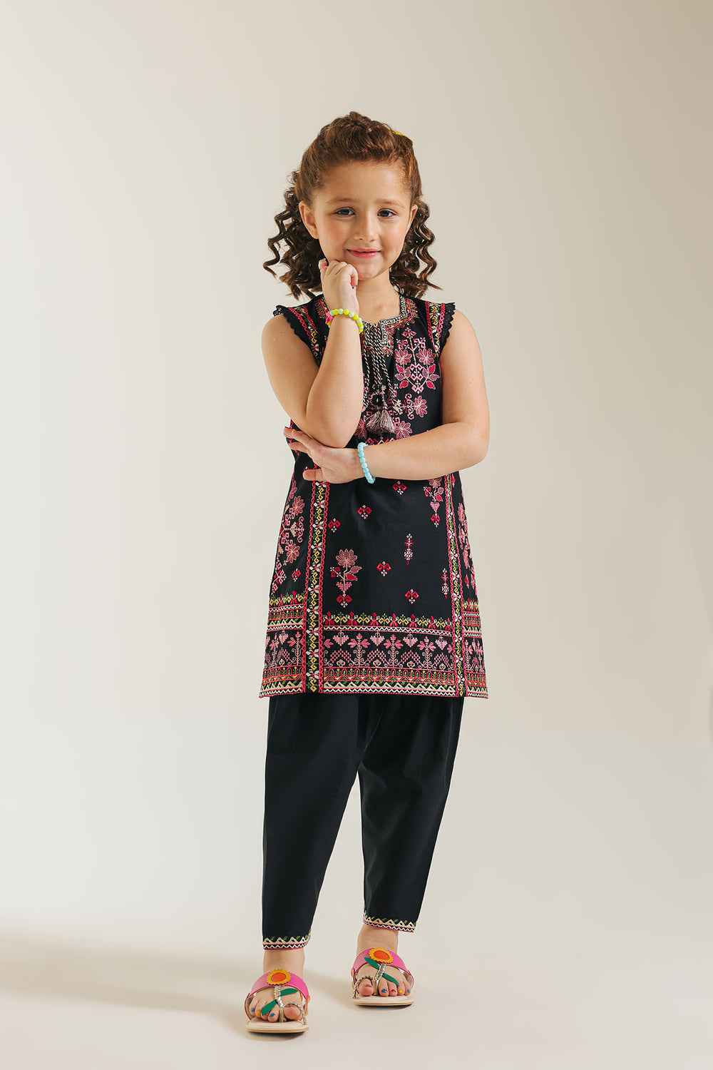 EMBROIDERED SUIT (E1060/402/902)