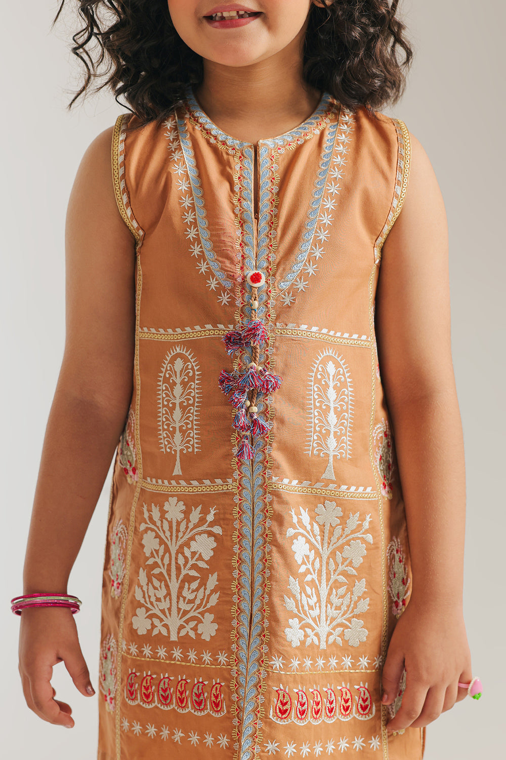 EMBROIDERED SUIT (E1062/402/111)