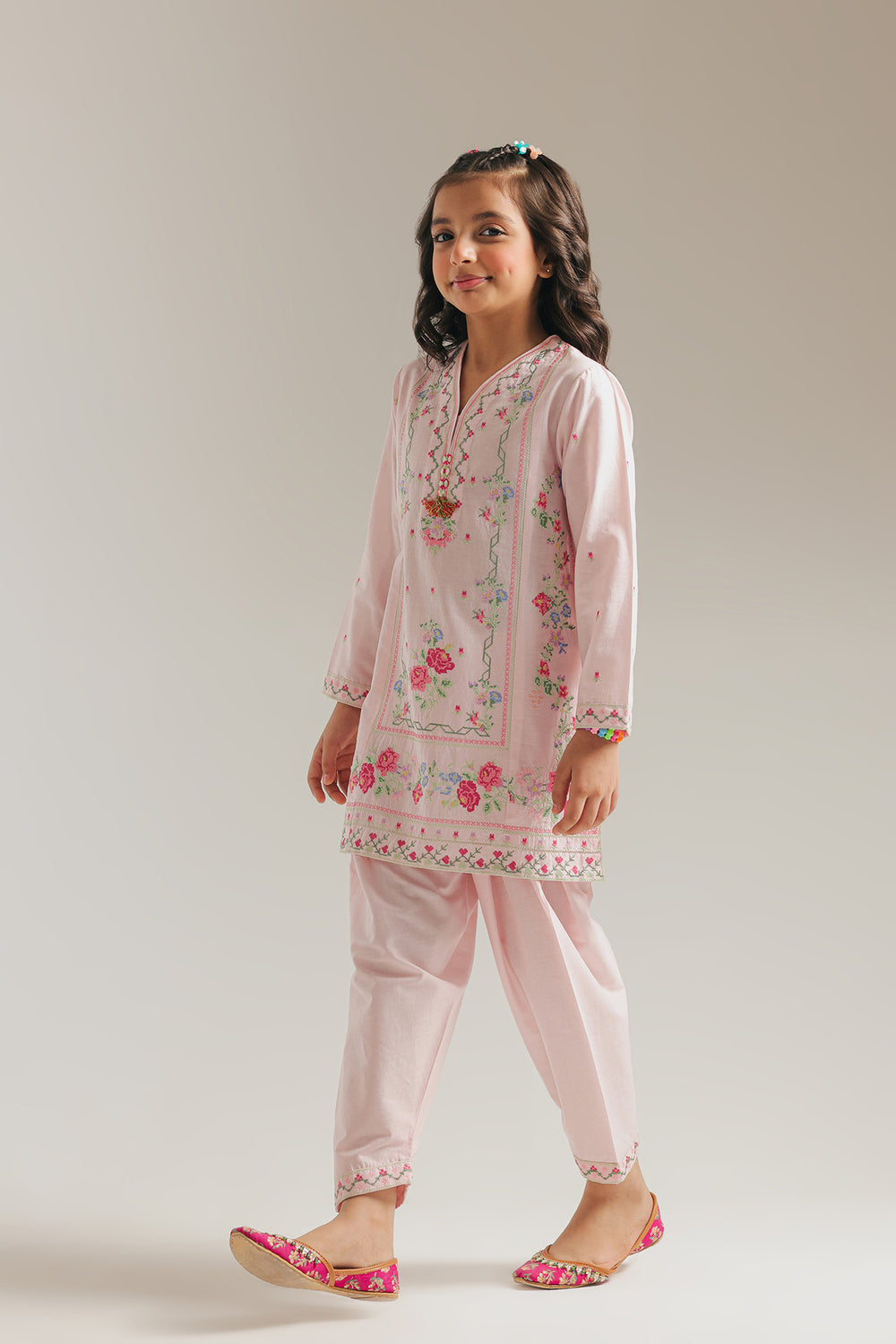 EMBROIDERED SUIT (E1063/402/316)