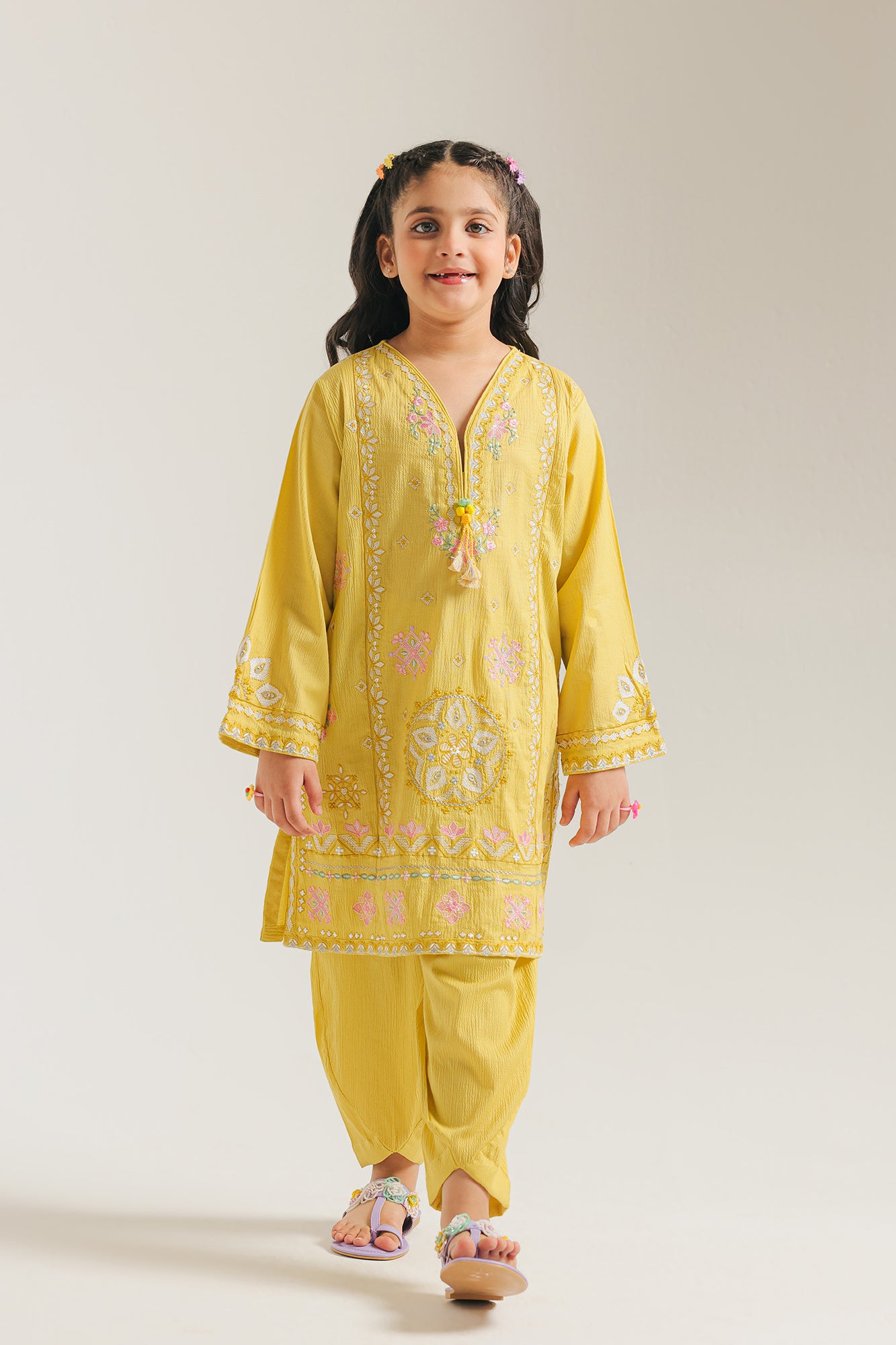 EMBROIDERED SUIT (E1075/402/101)