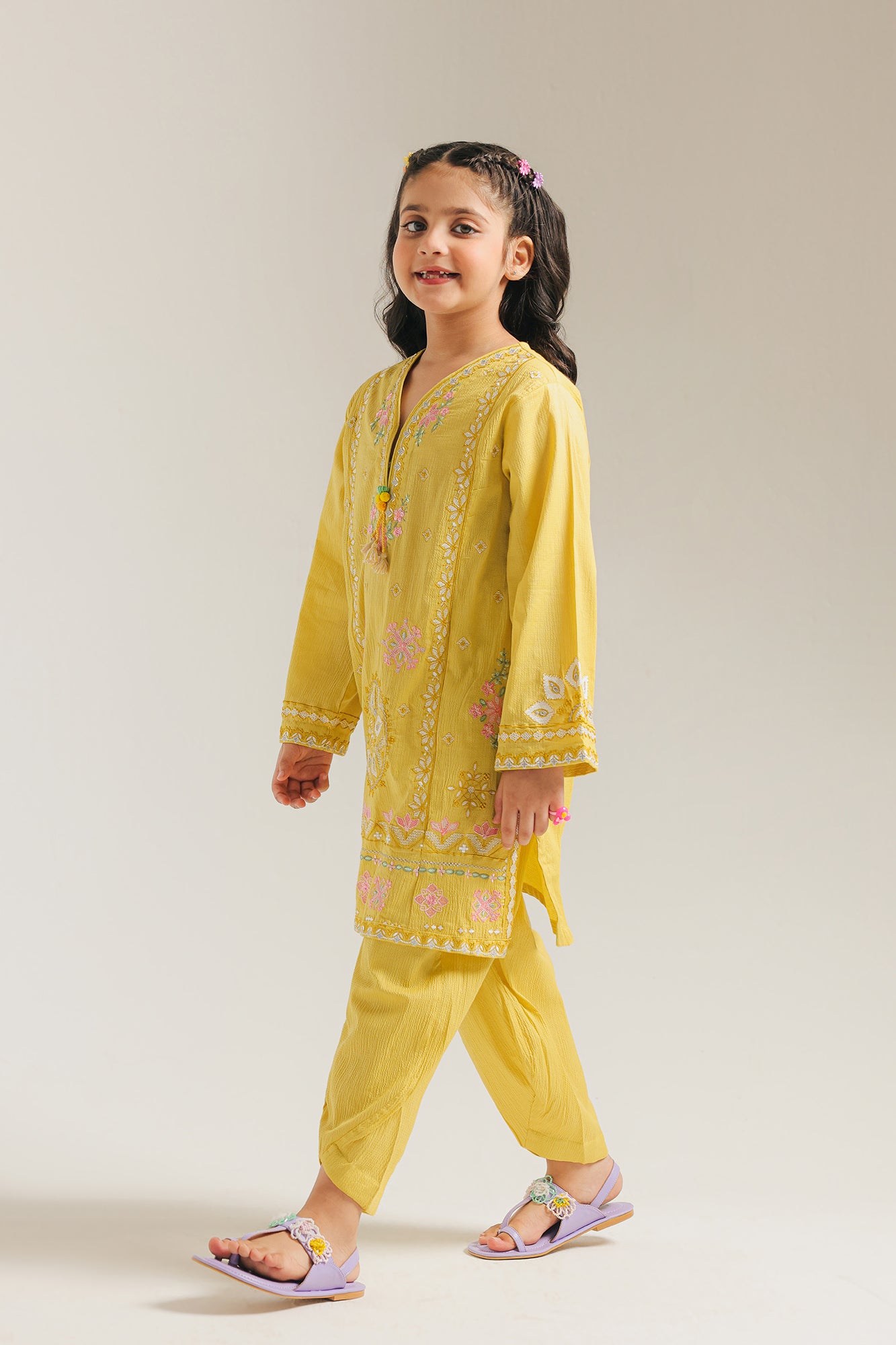 EMBROIDERED SUIT (E1075/402/101)