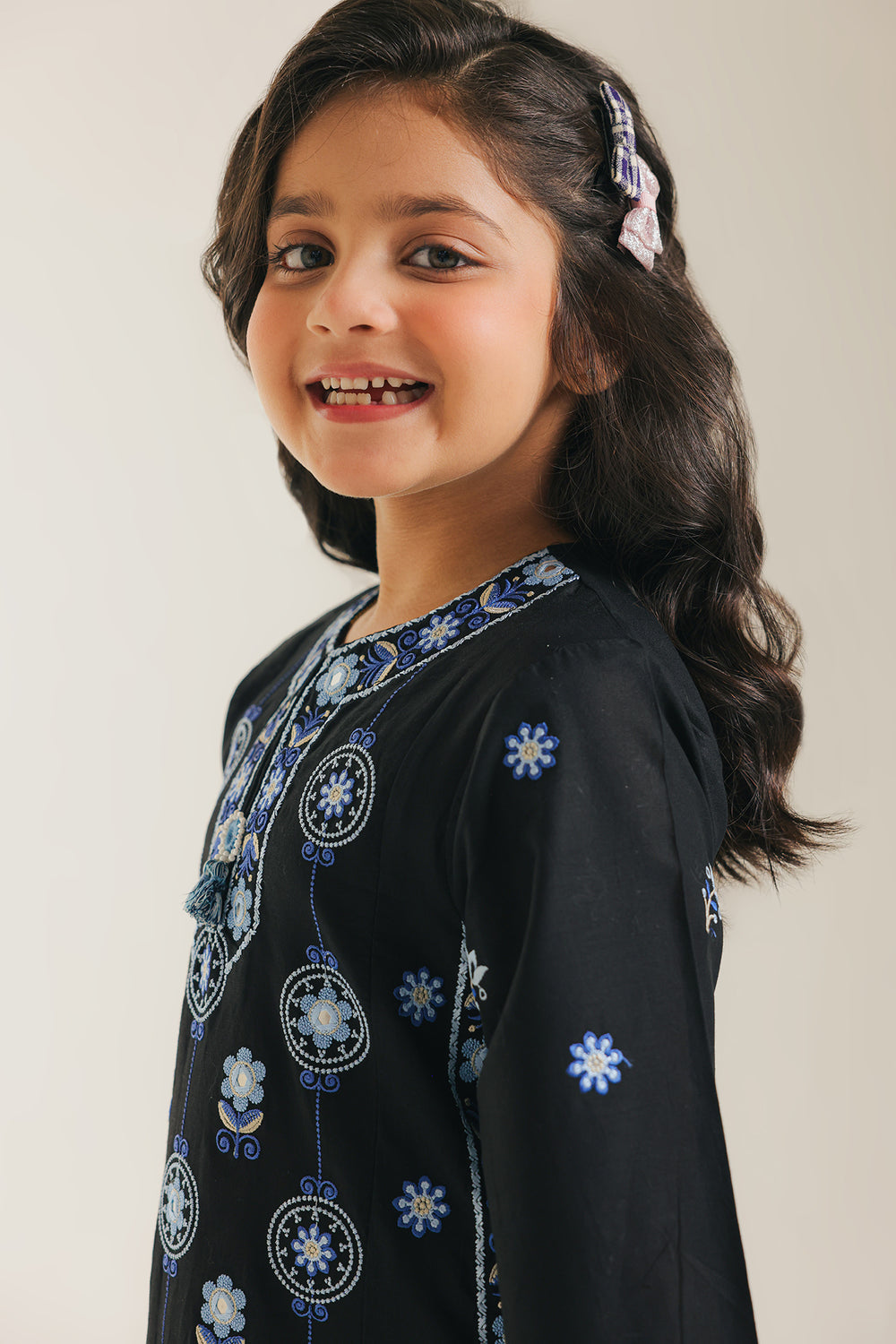 EMBROIDERED SUIT (E1076/402/902)