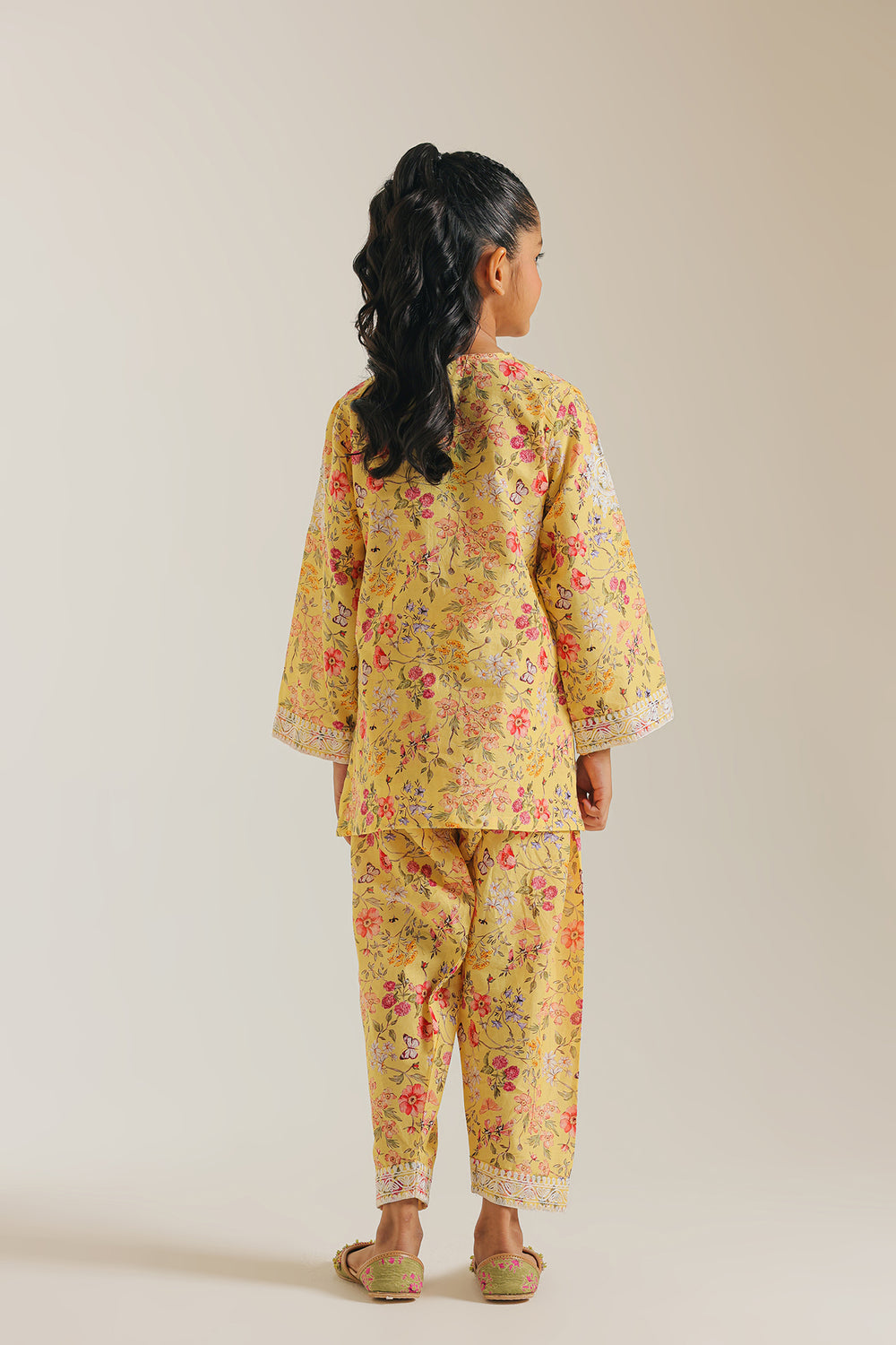 EMBROIDERED SUIT (E1200/402/101)