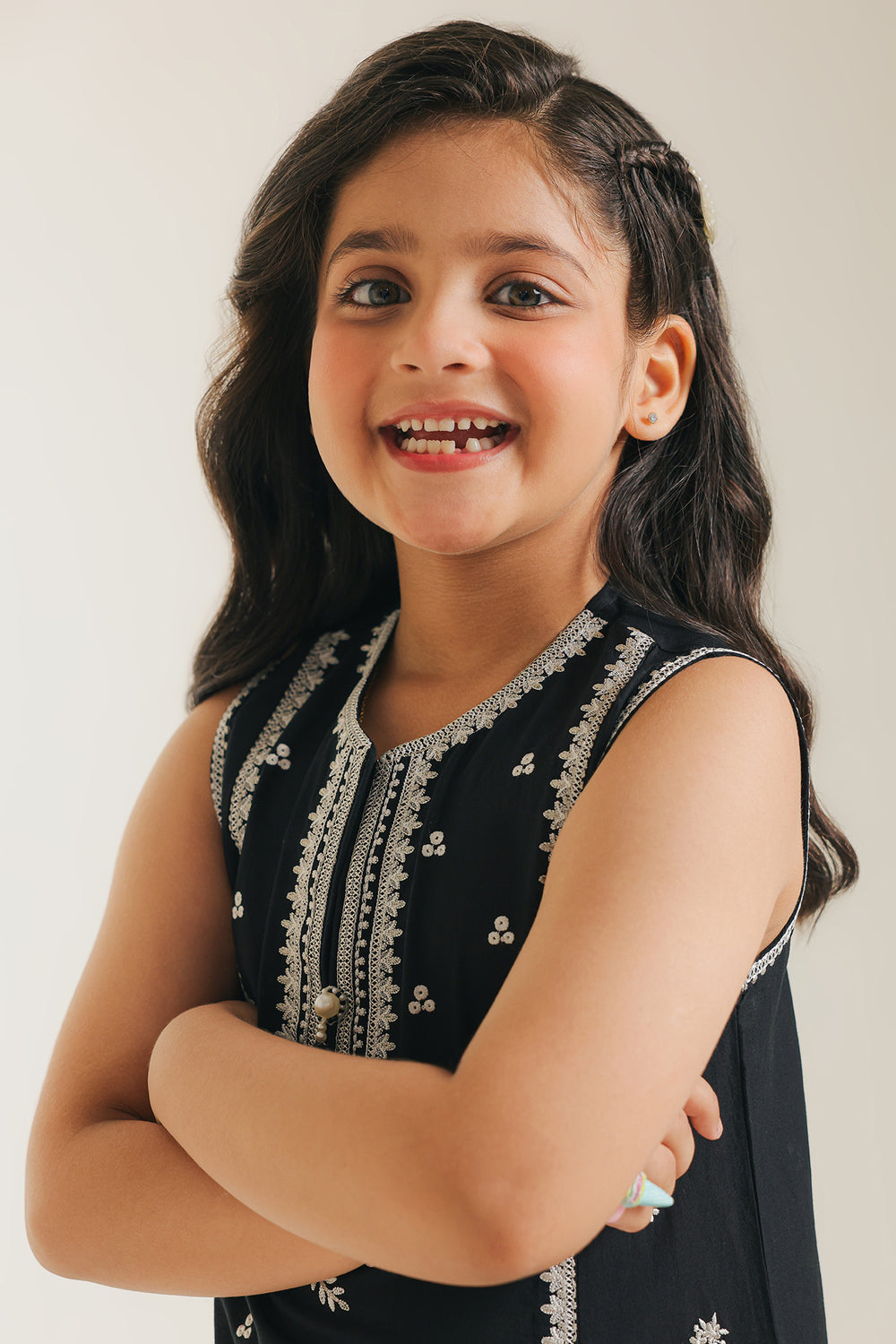 EMBROIDERED SUIT (E1203/402/901)