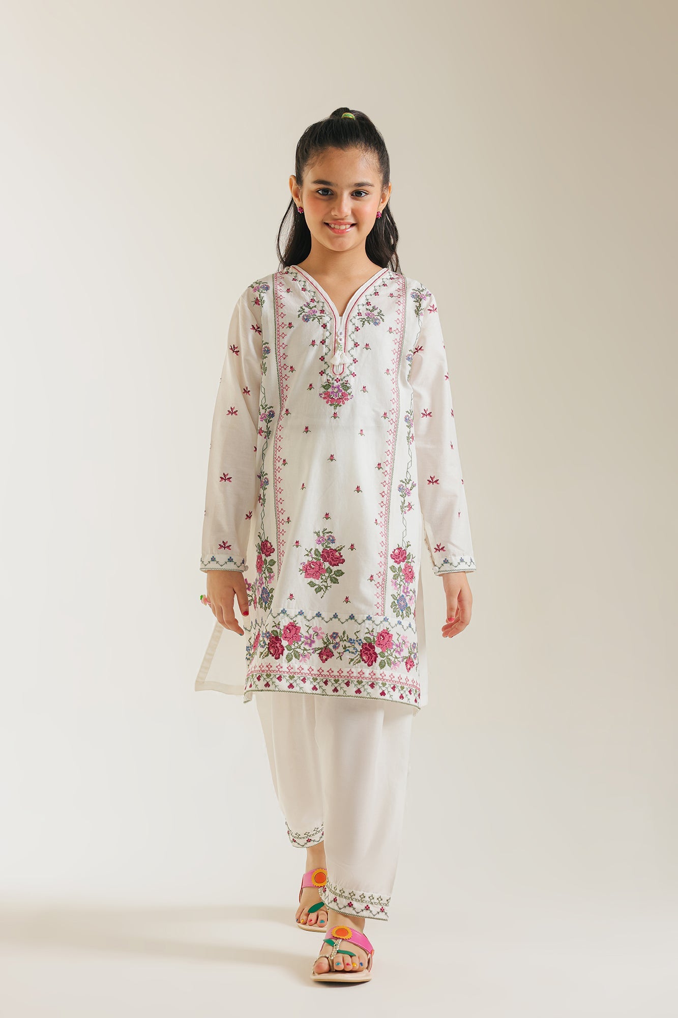 EMBROIDERED SUIT (E1205/402/003)