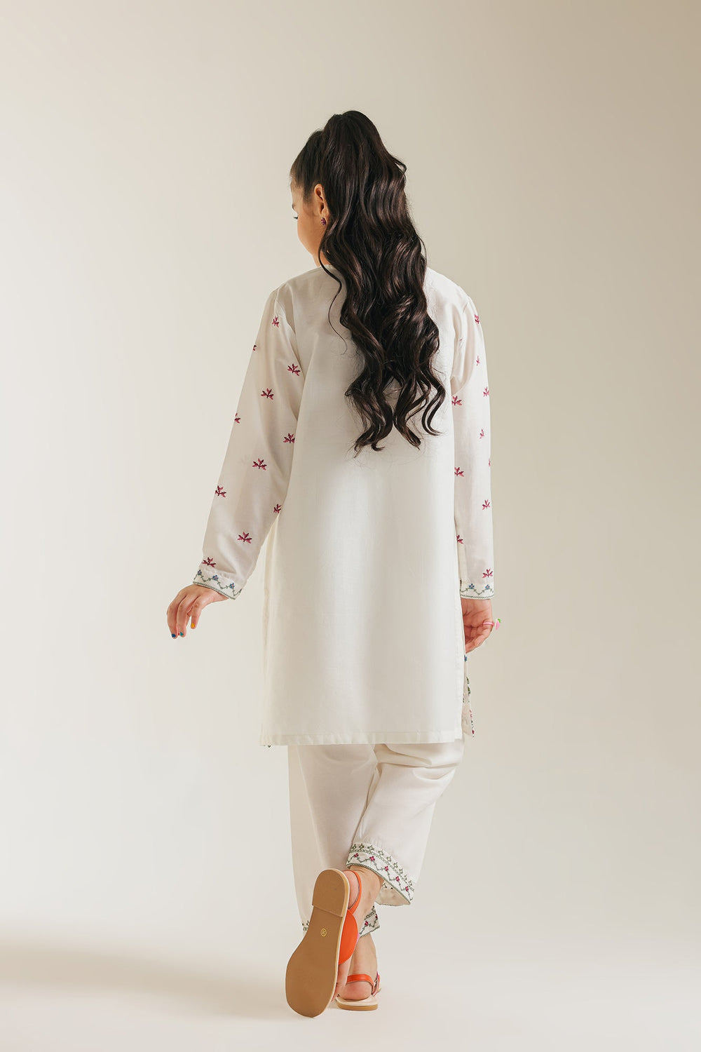 EMBROIDERED SUIT (E1205/402/003)