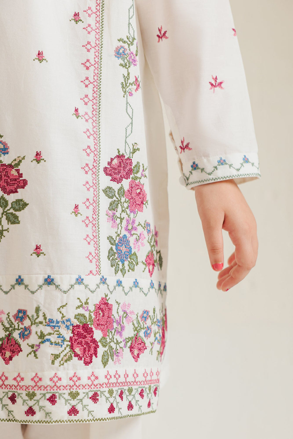 EMBROIDERED SUIT (E1205/402/003)