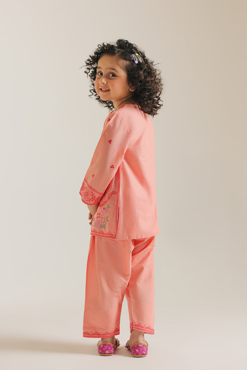 EMBROIDERED SUIT (E1211/402/215)