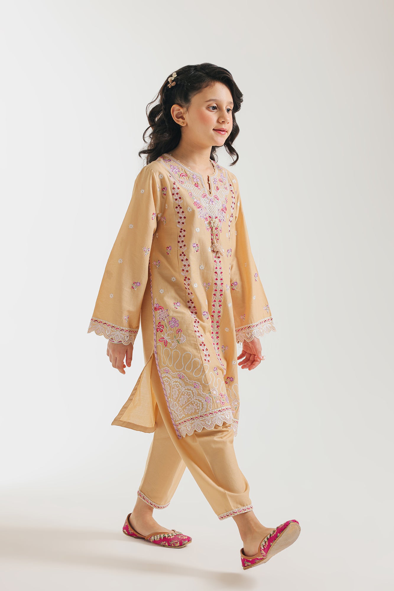 EMBROIDERED SUIT (E1212/402/225)