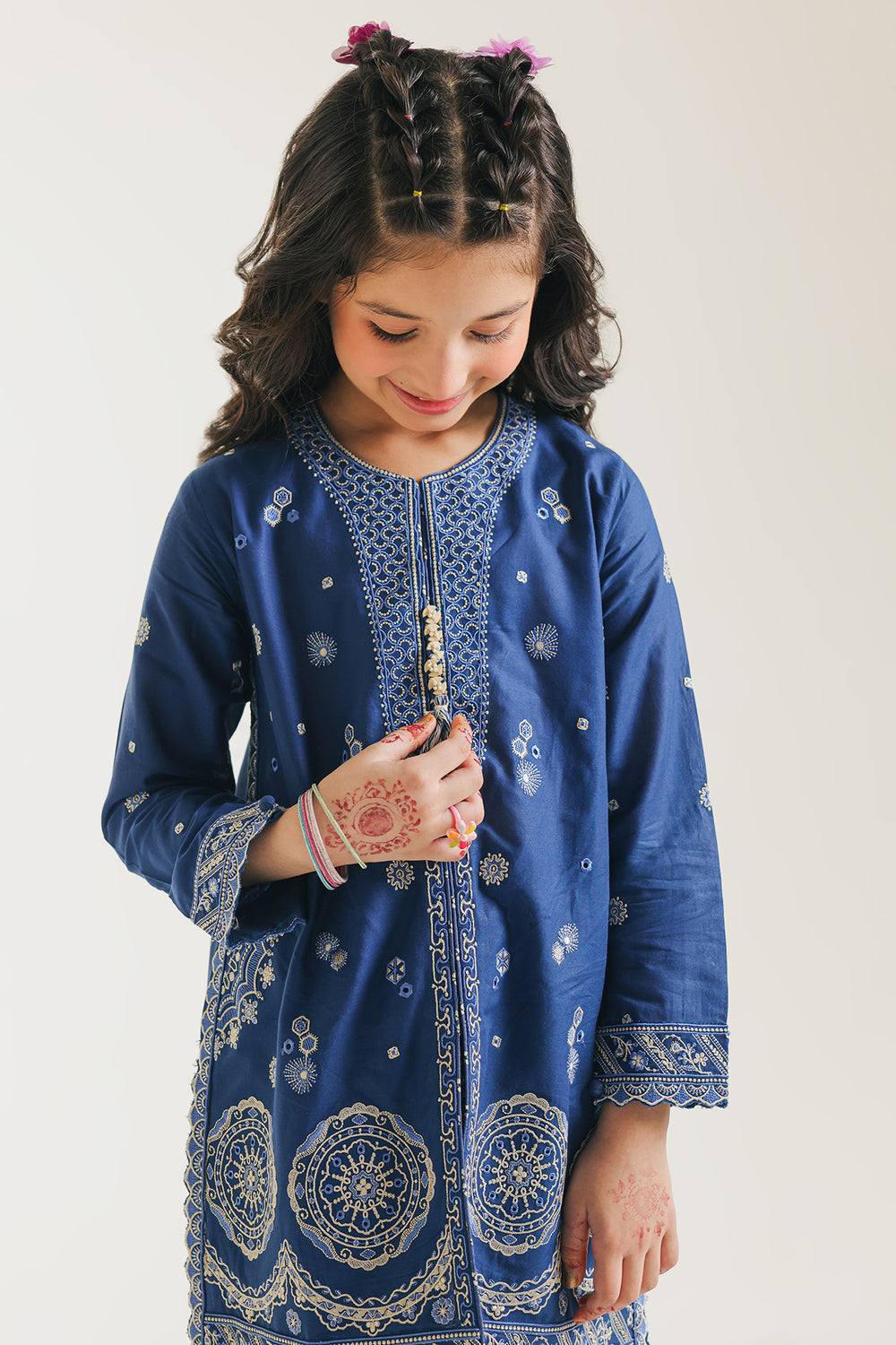 EMBROIDERED SUIT (E402/622/1219)