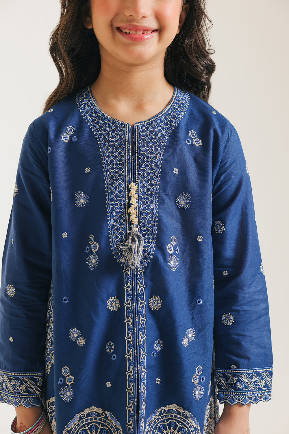 EMBROIDERED SUIT (E402/622/1219)