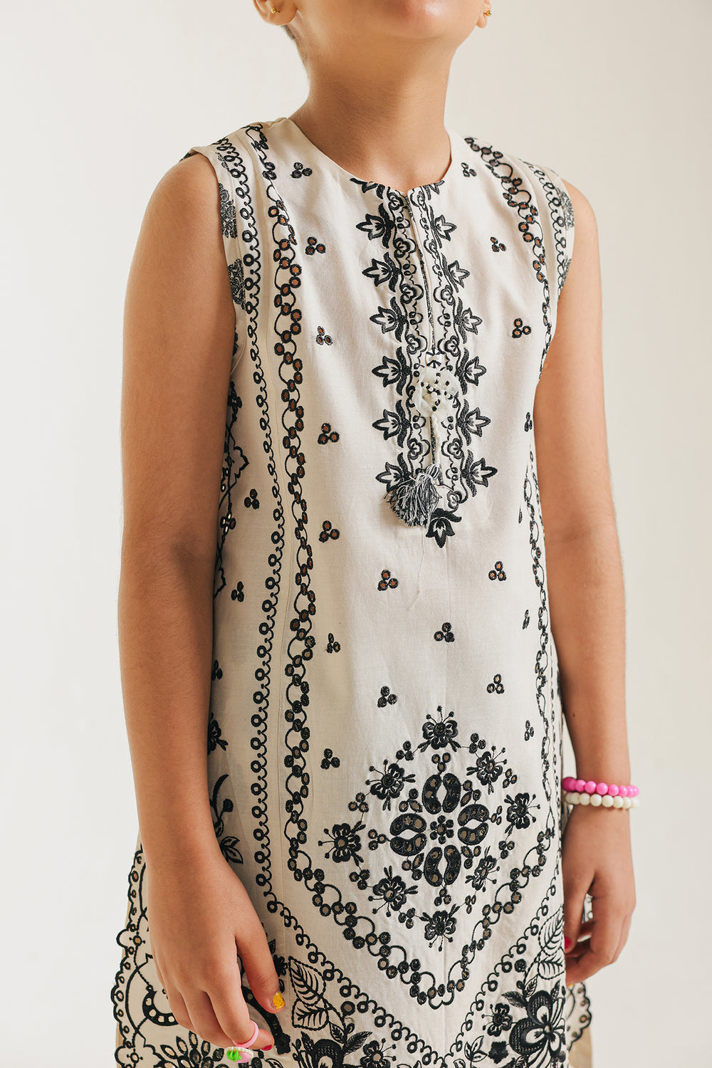 EMBROIDERED SUIT (E1221/402/002)