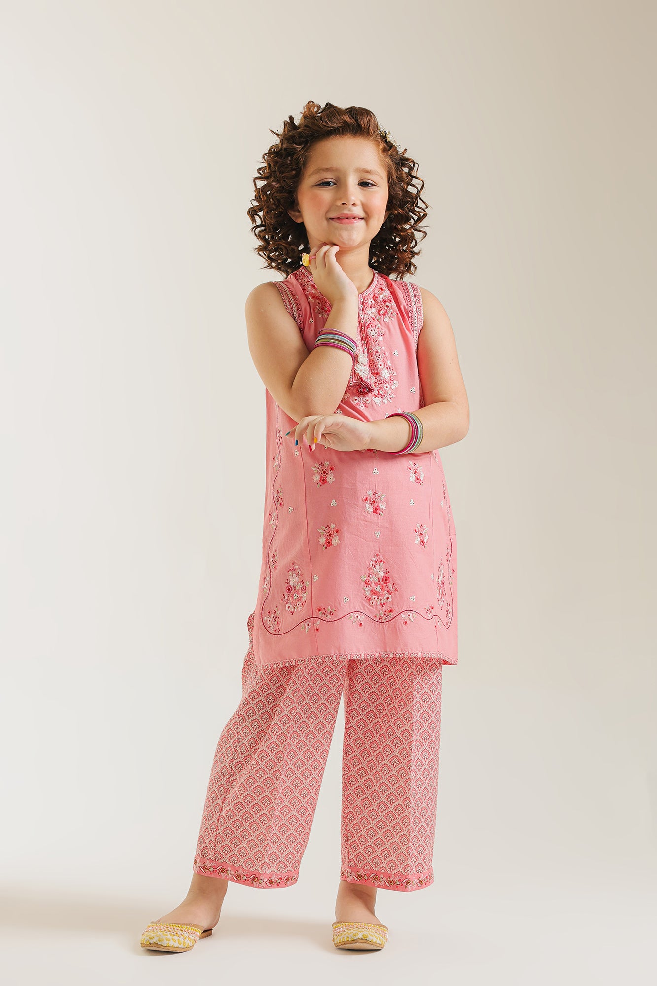 EMBROIDERED SUIT (E1227/402/426)