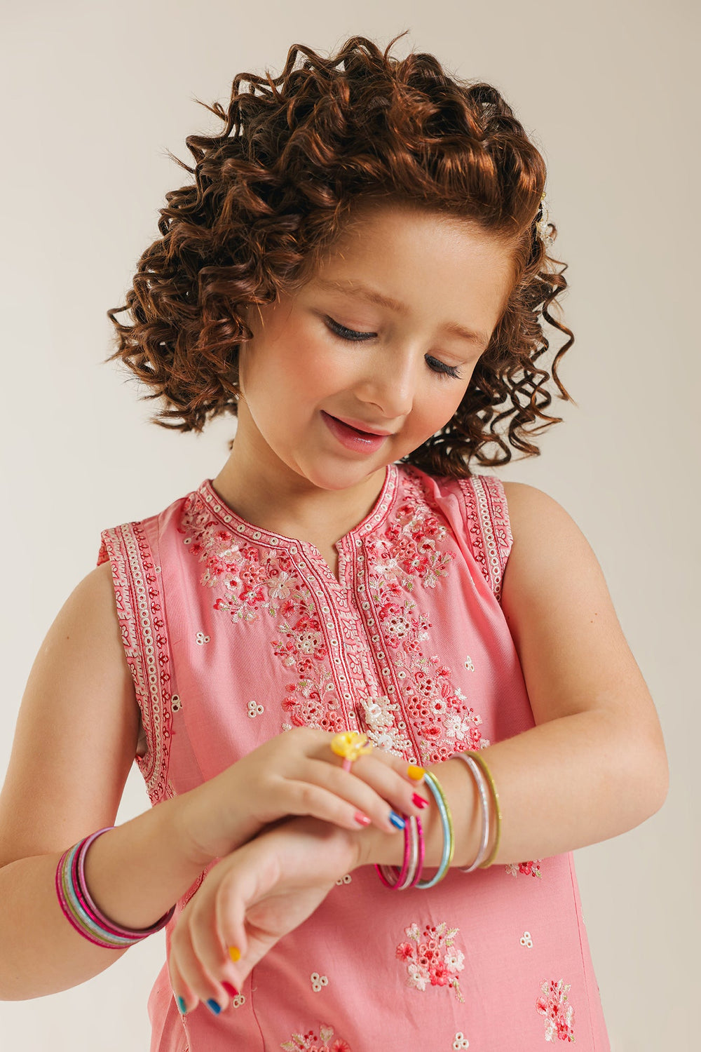 EMBROIDERED SUIT (E1227/402/426)