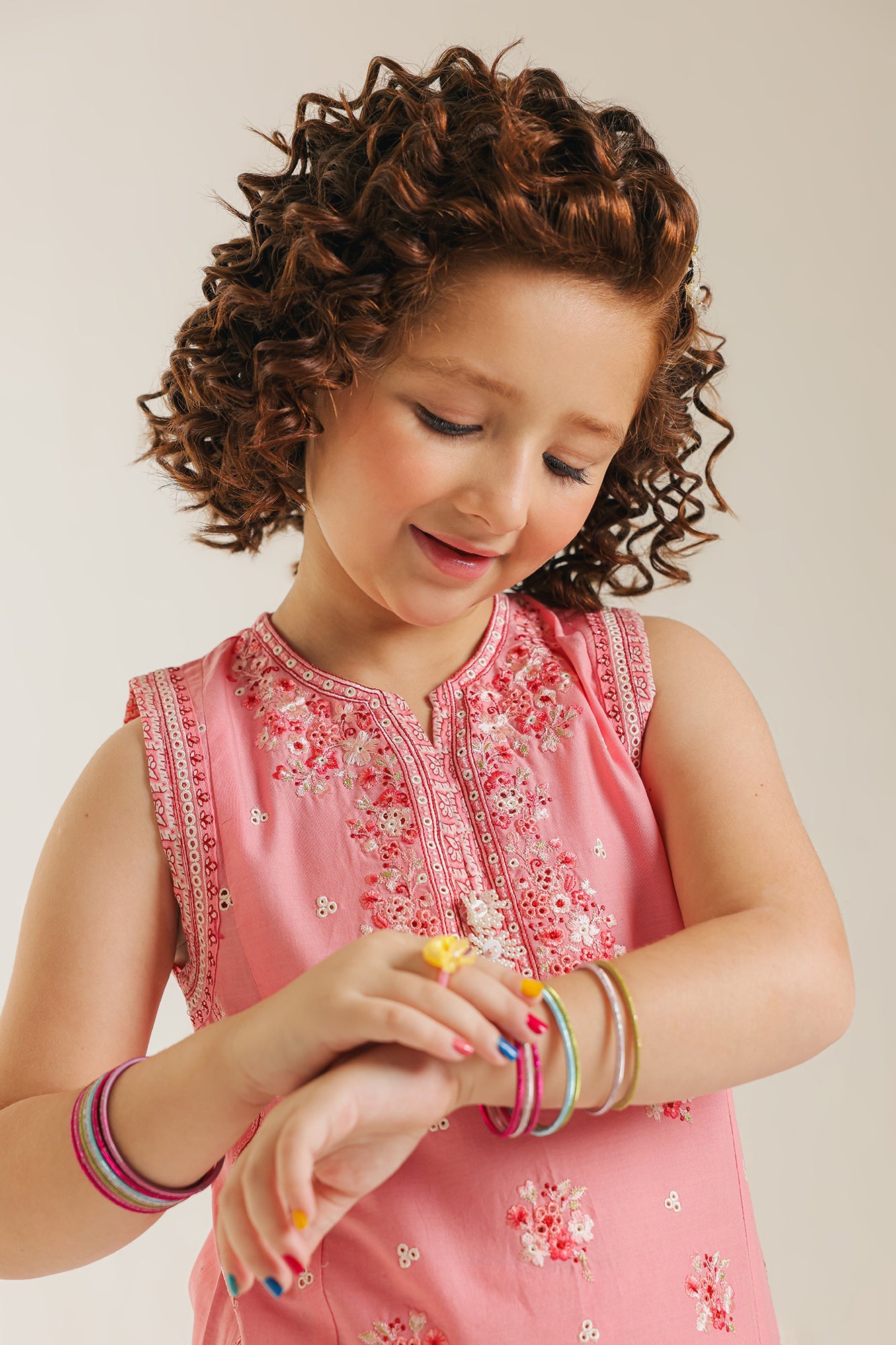 EMBROIDERED SUIT (E1227/402/426)