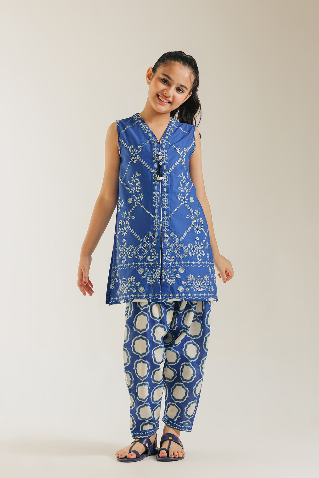 EMBROIDERED SUIT (E1230/402/603)