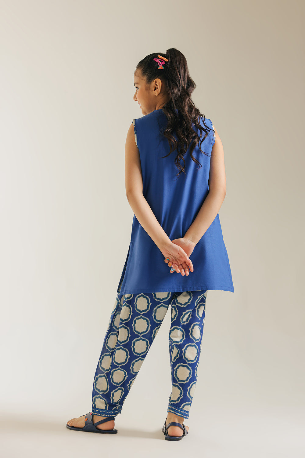 EMBROIDERED SUIT (E1230/402/603)