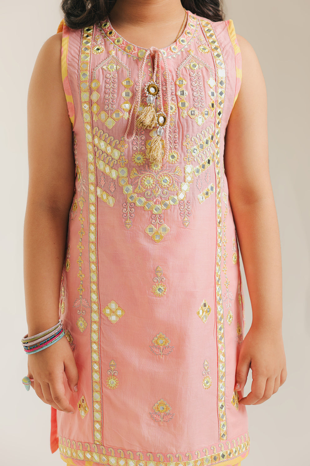 EMBROIDERED SUIT (E1233/402/327)