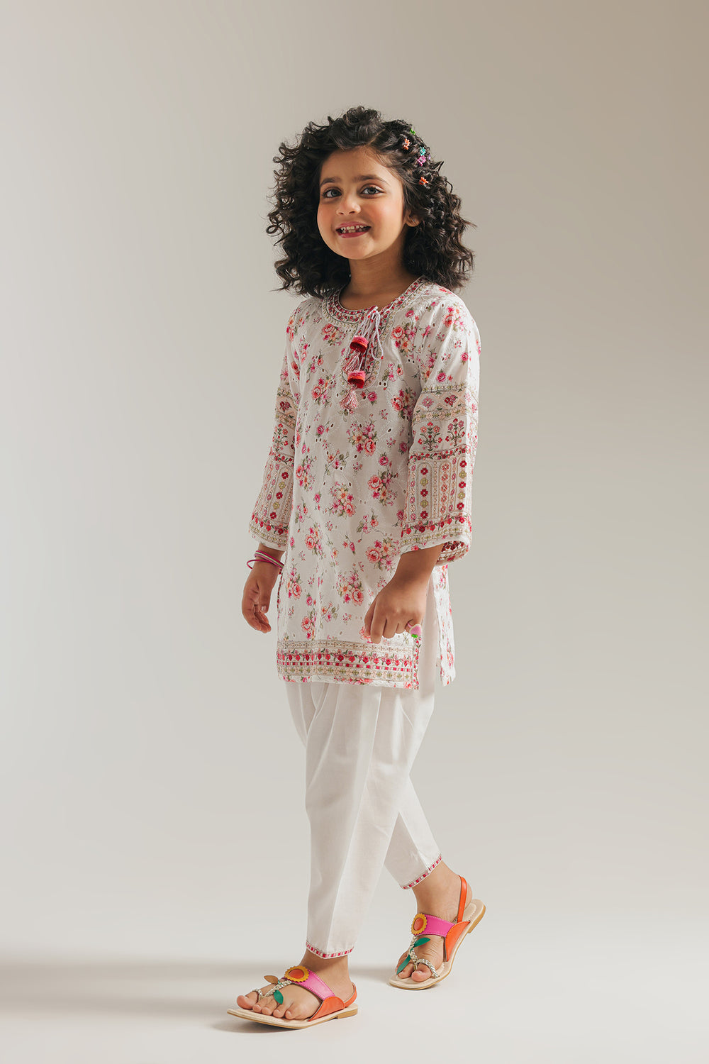 EMBROIDERED SUIT (E1237/402/001)