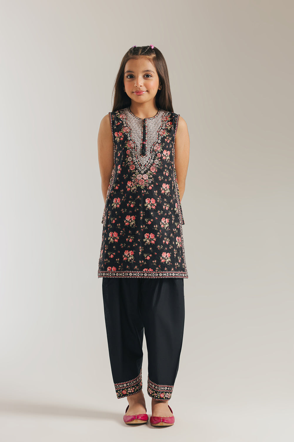 EMBROIDERED SUIT (E1240/402/902)