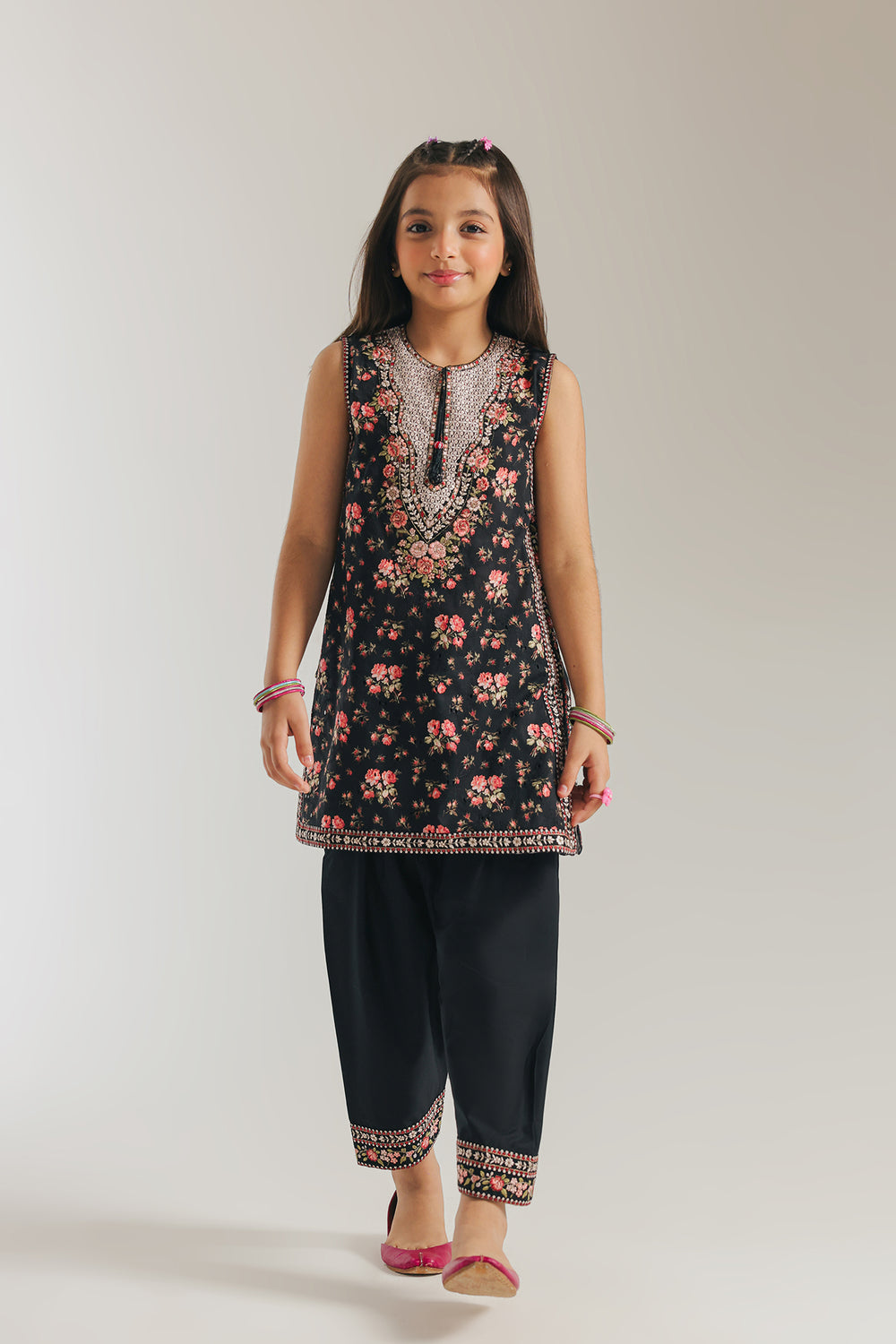 EMBROIDERED SUIT (E1240/402/902)