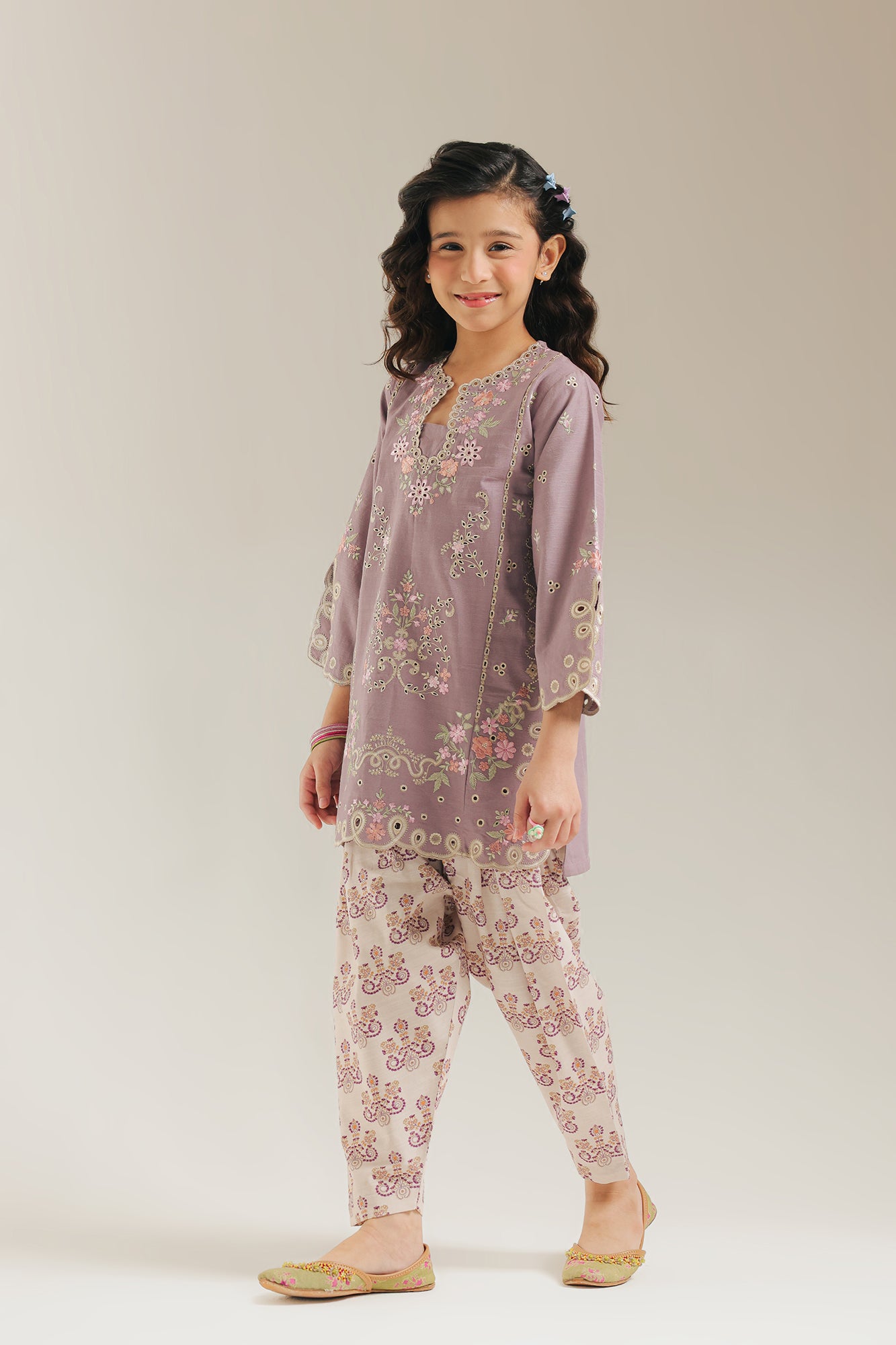 EMBROIDERED SUIT (E1352/402/514)