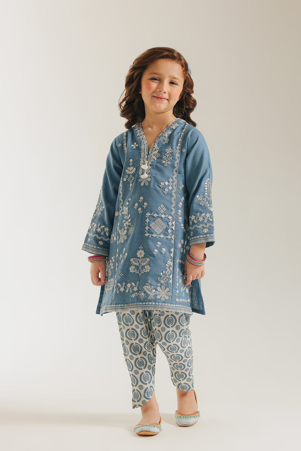 EMBROIDERED SUIT (E1364/402/628)