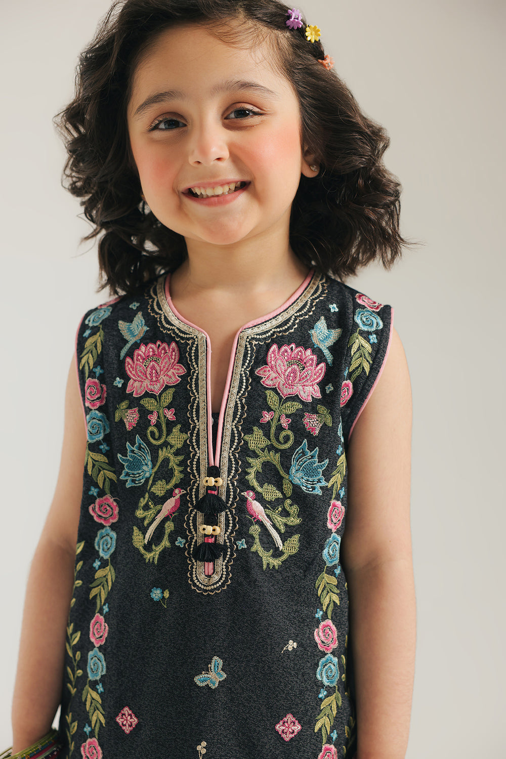 EMBROIDERED SUIT (E1365/402/901)