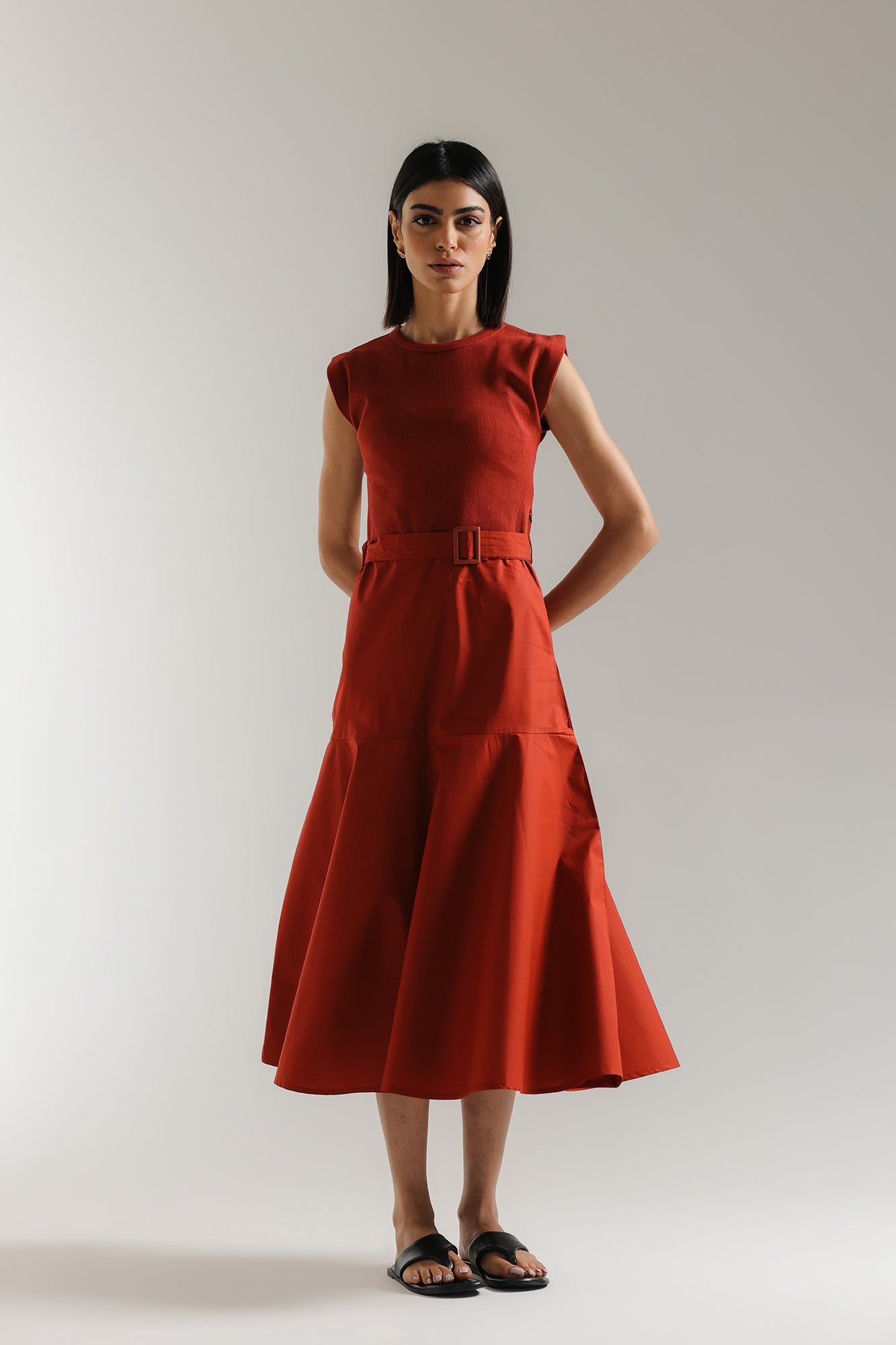 DRESS  (E2253/108/306)