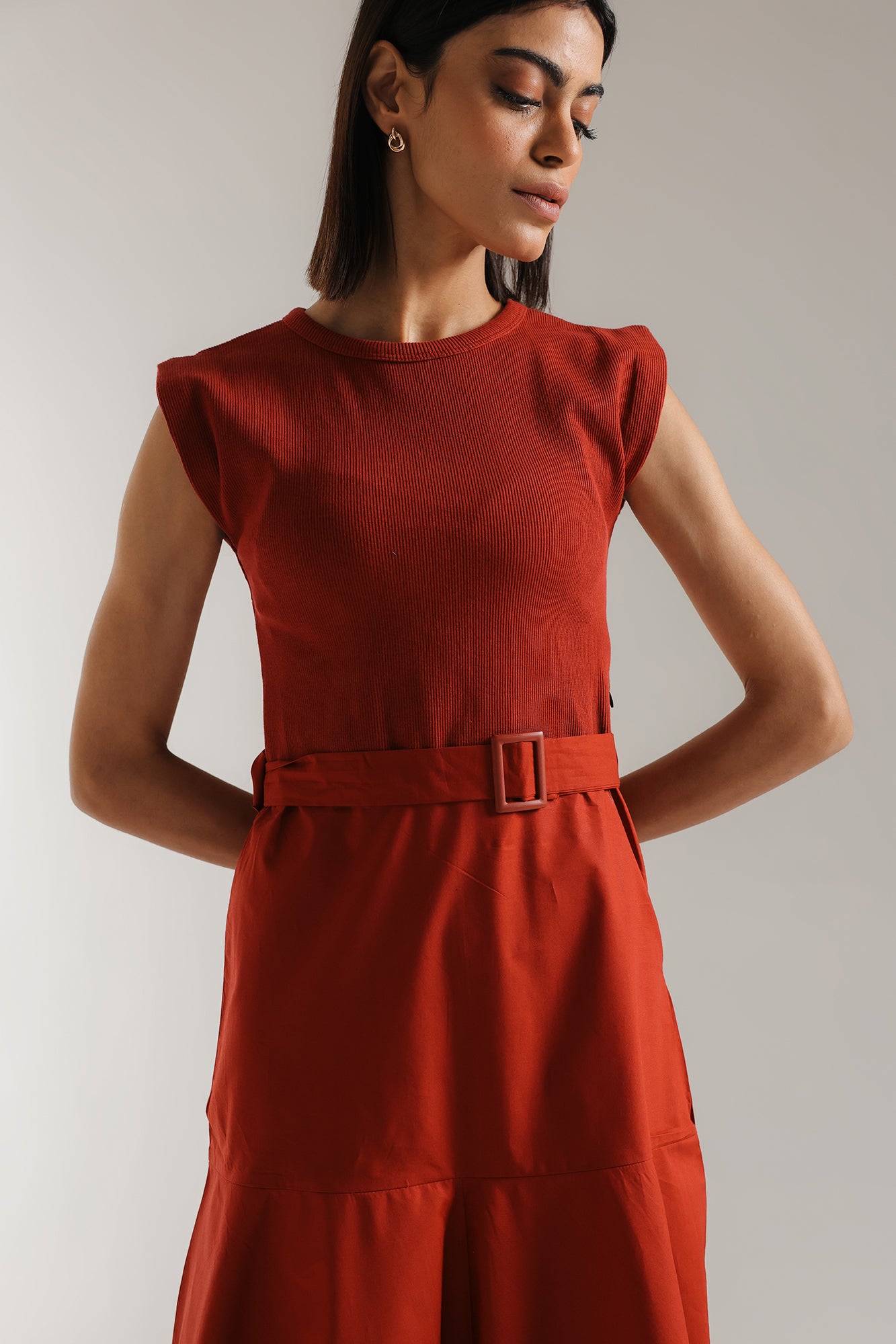 DRESS  (E2253/108/306)
