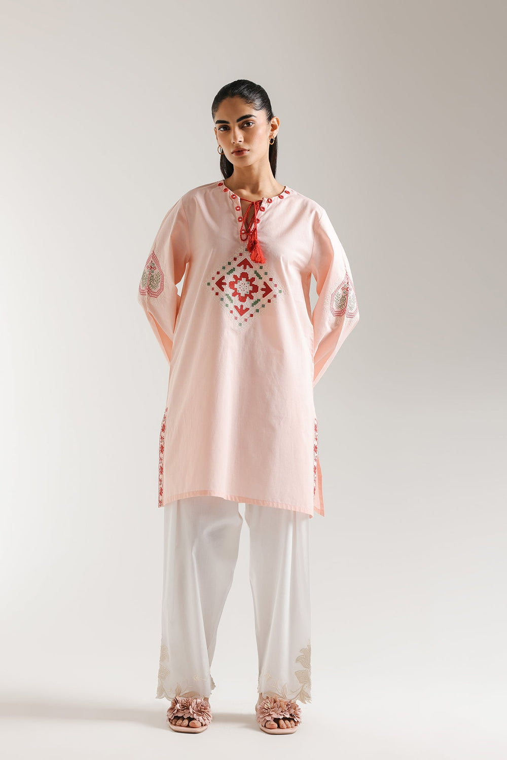 EMBROIDERED KURTI (E5846/102/427)
