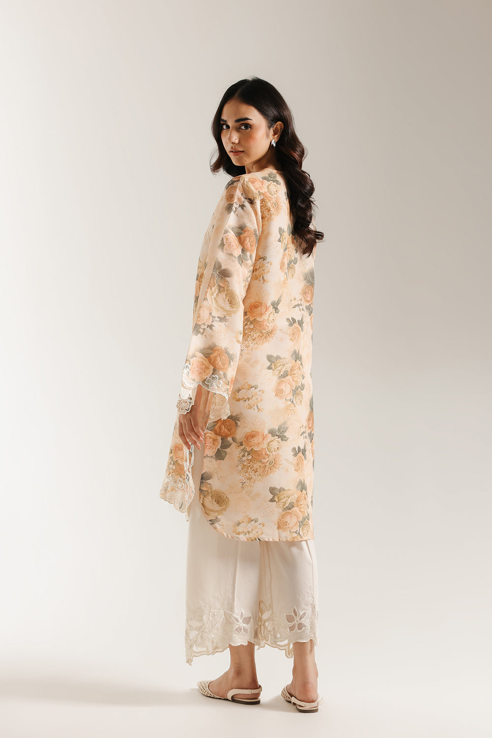 EMBROIDERED SHIRT (E6638/102/227)