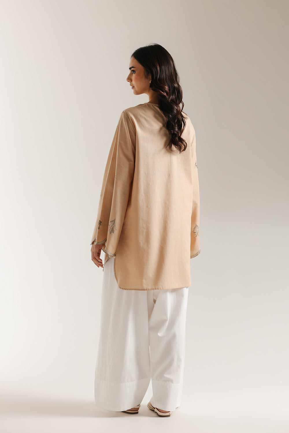 EMBROIDERED SHIRT (E6994/102/808)