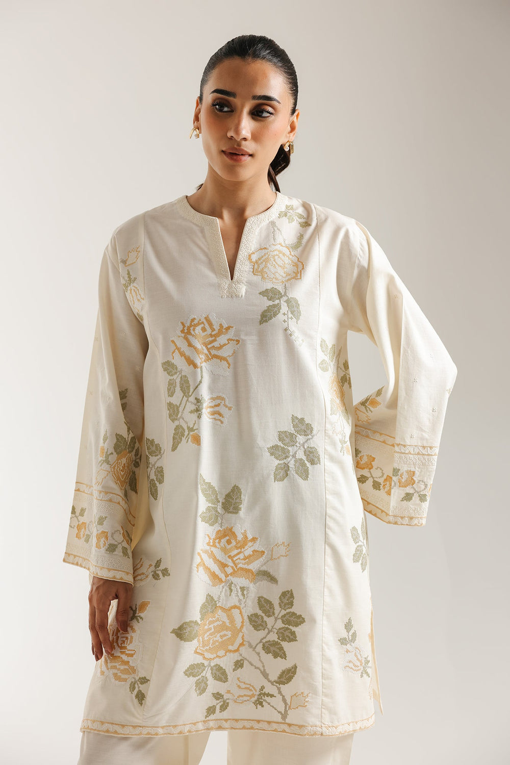 EMBROIDERED SUIT (E7003/102/002)