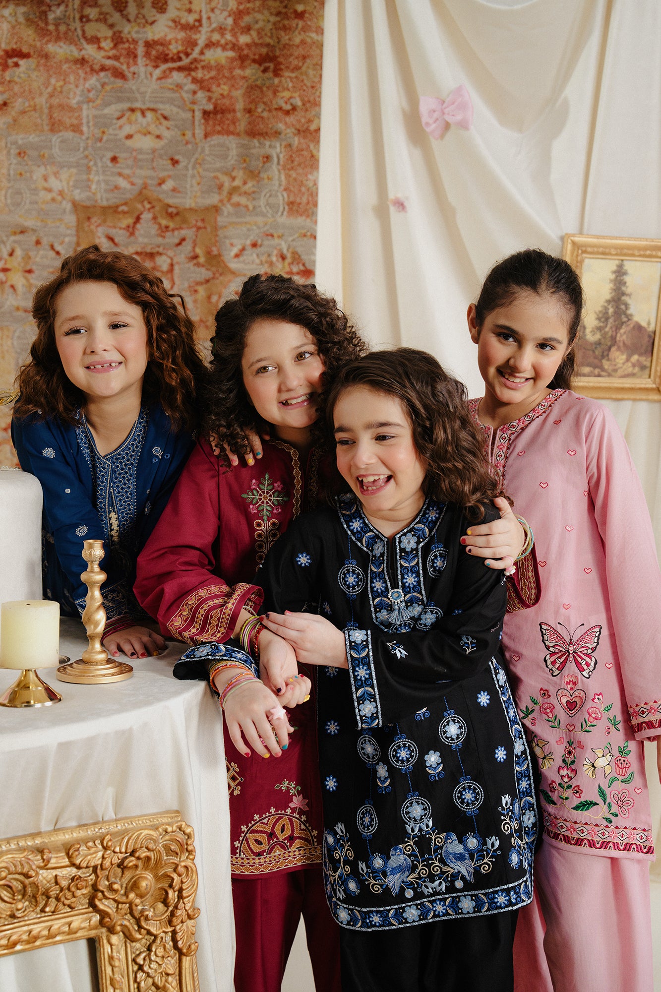 EMBROIDERED SUIT (E1076/402/902)