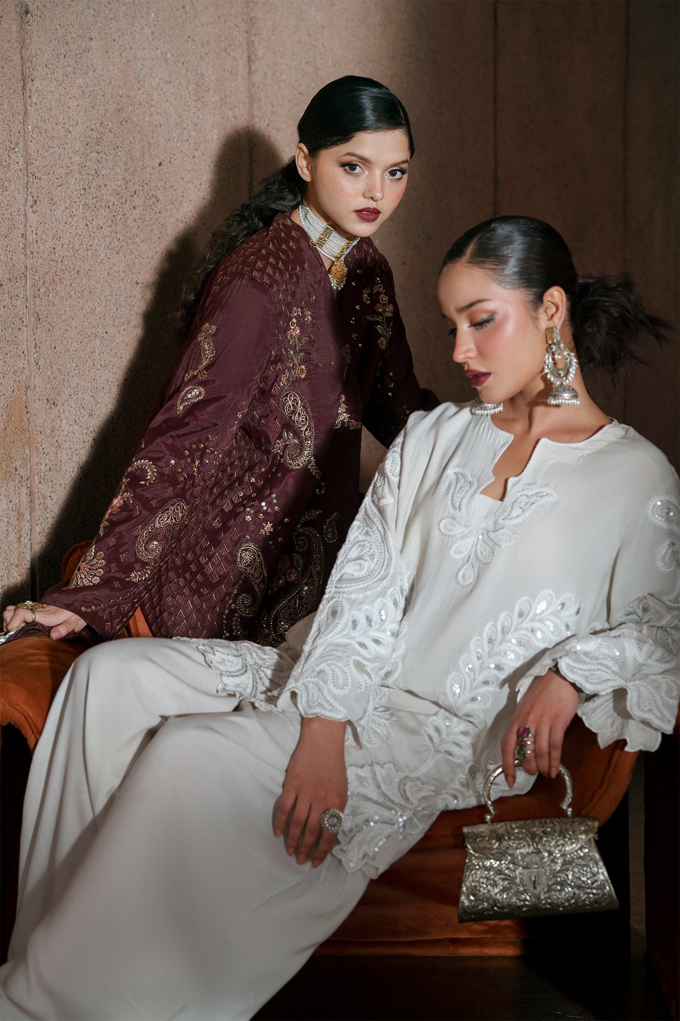 EMBROIDERED SUIT (E1004/104/002)