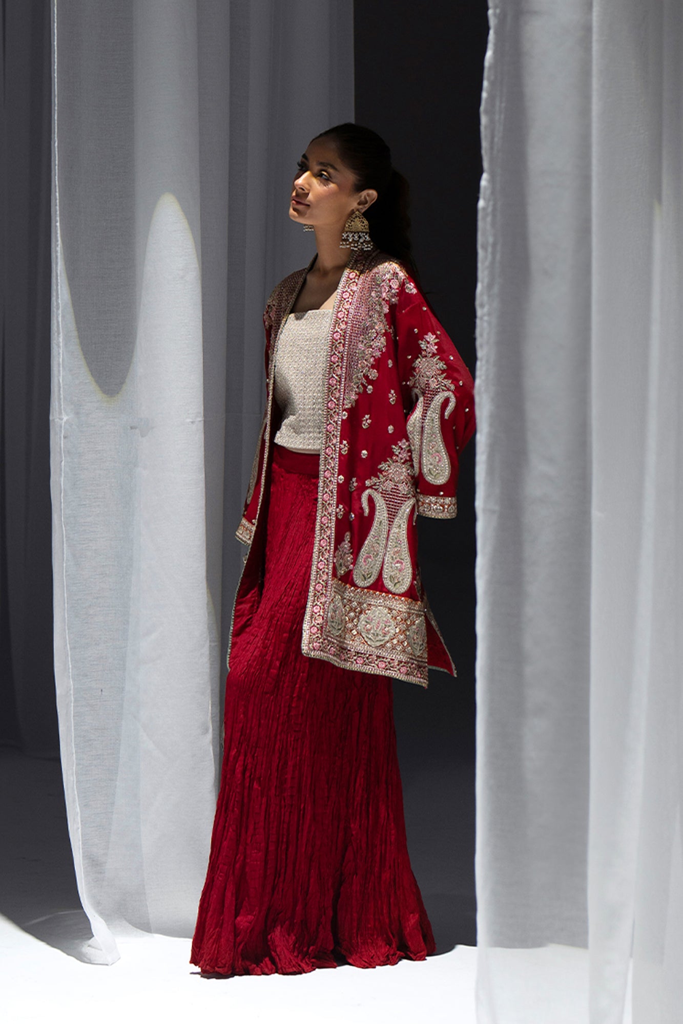 EMBROIDERED SUIT (E0945/104/414)