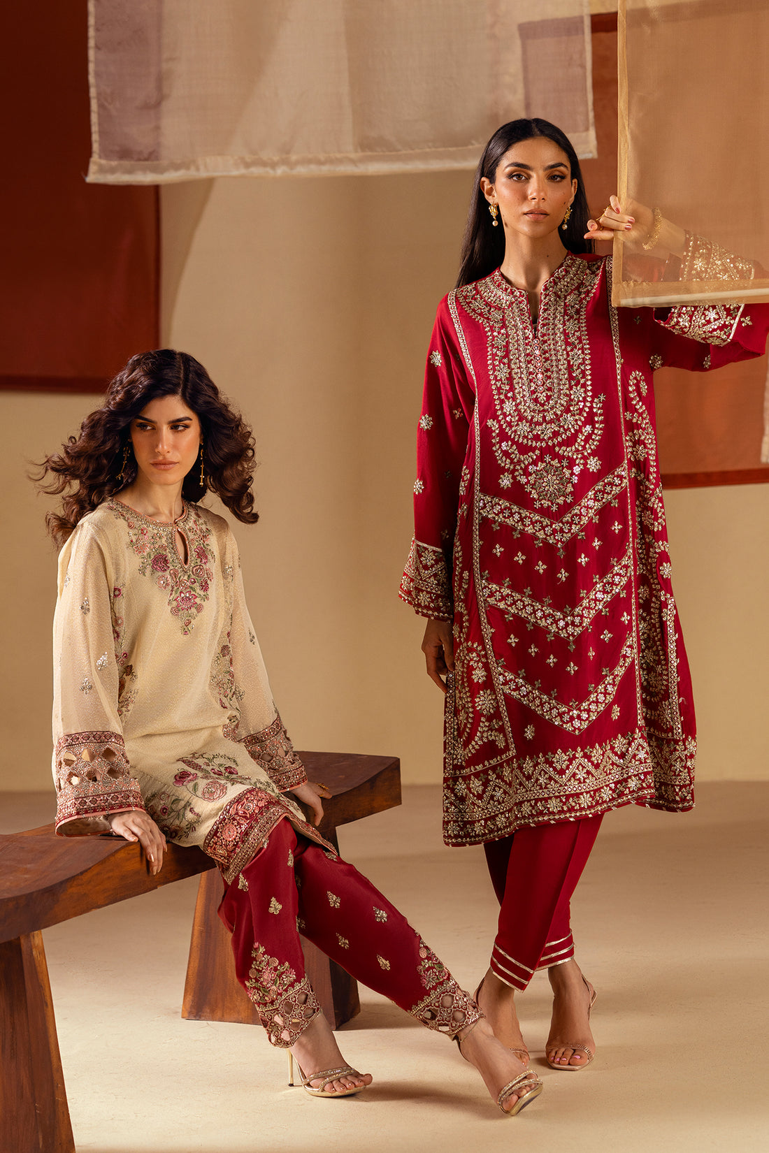 EMBROIDERED SUIT (E104/227/0831)