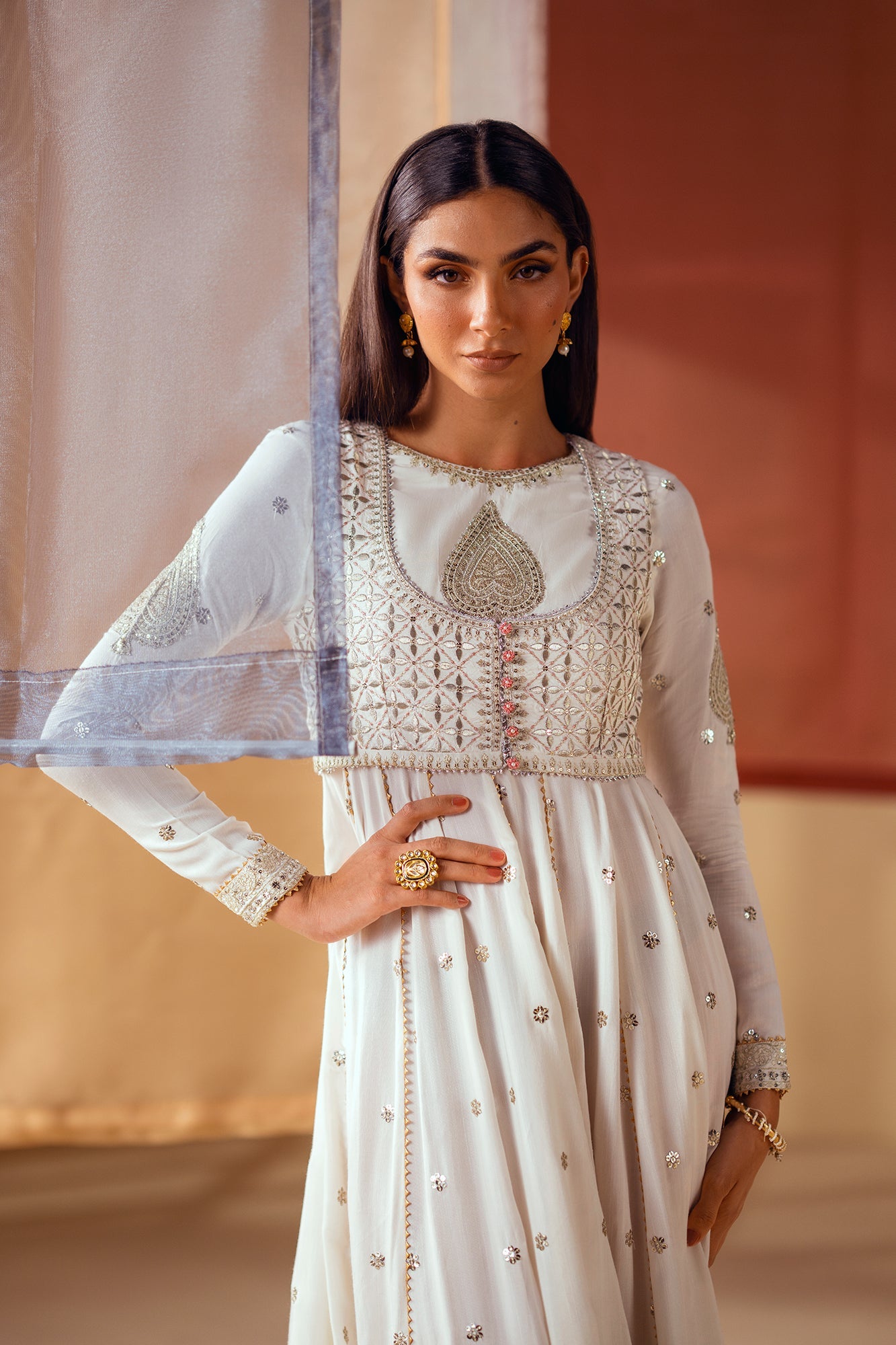 EMBROIDERED PISHWAS (E104/003/0801)