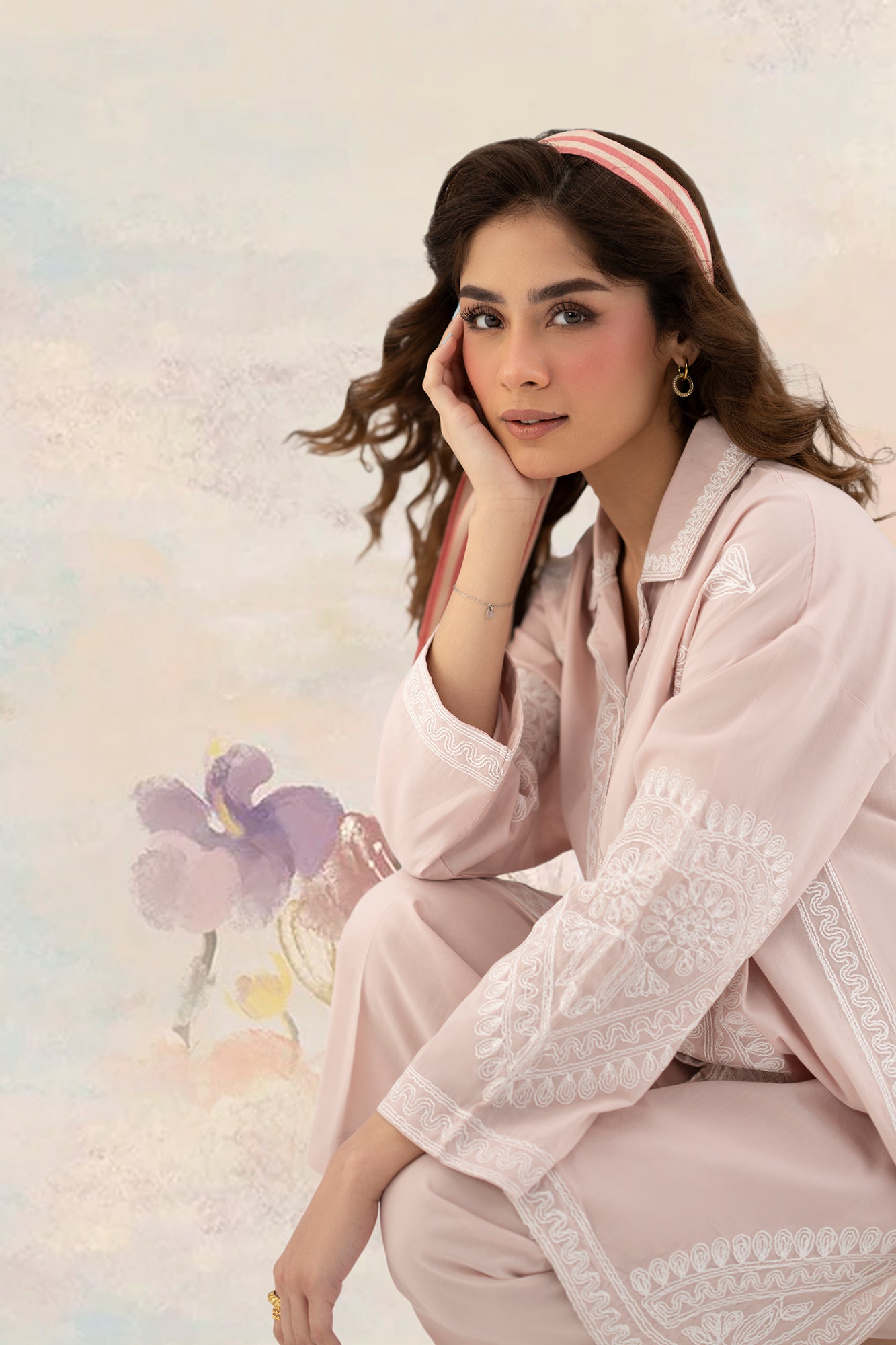 EMBROIDERED SUIT (E7780/102/329)