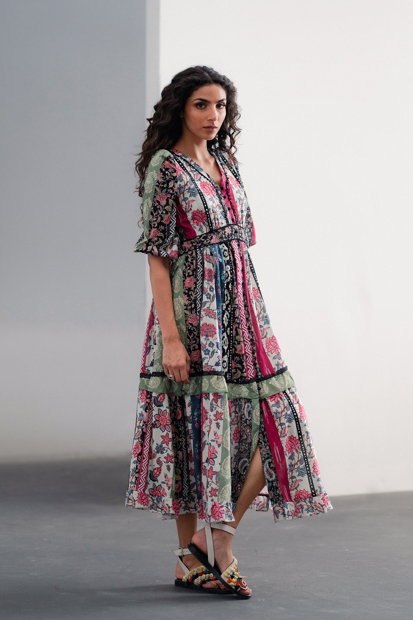 DRESS (E120/002/0041)