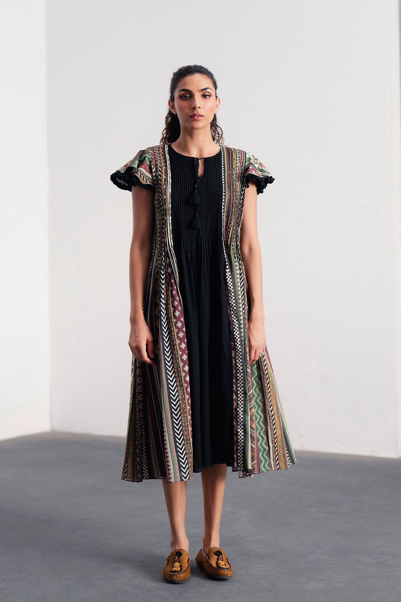 DRESS (E120/902/0042)