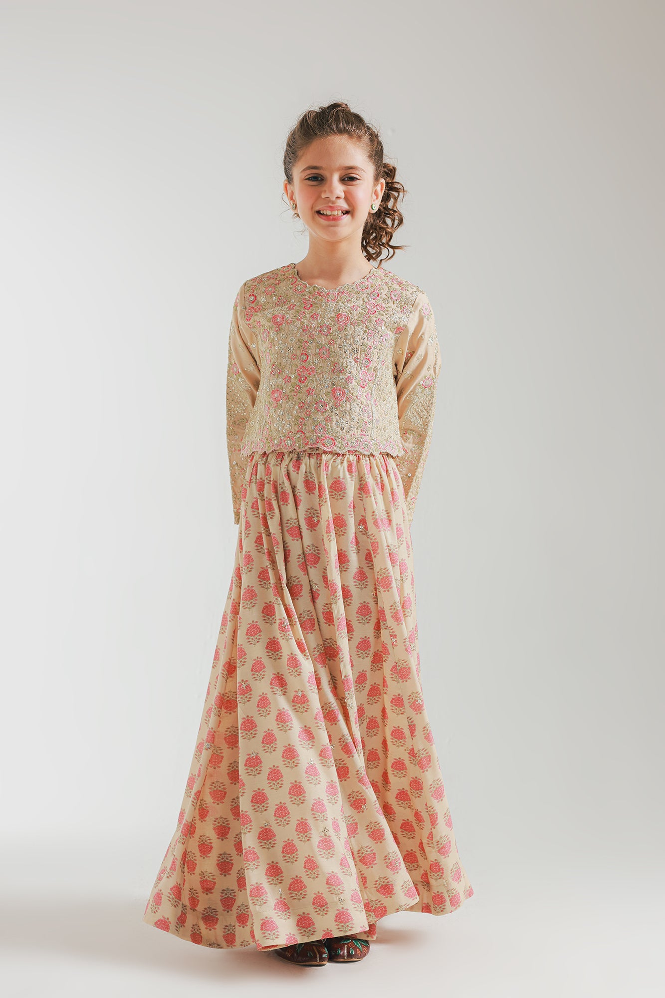 EMBROIDERED SUIT (E0207/415/226)