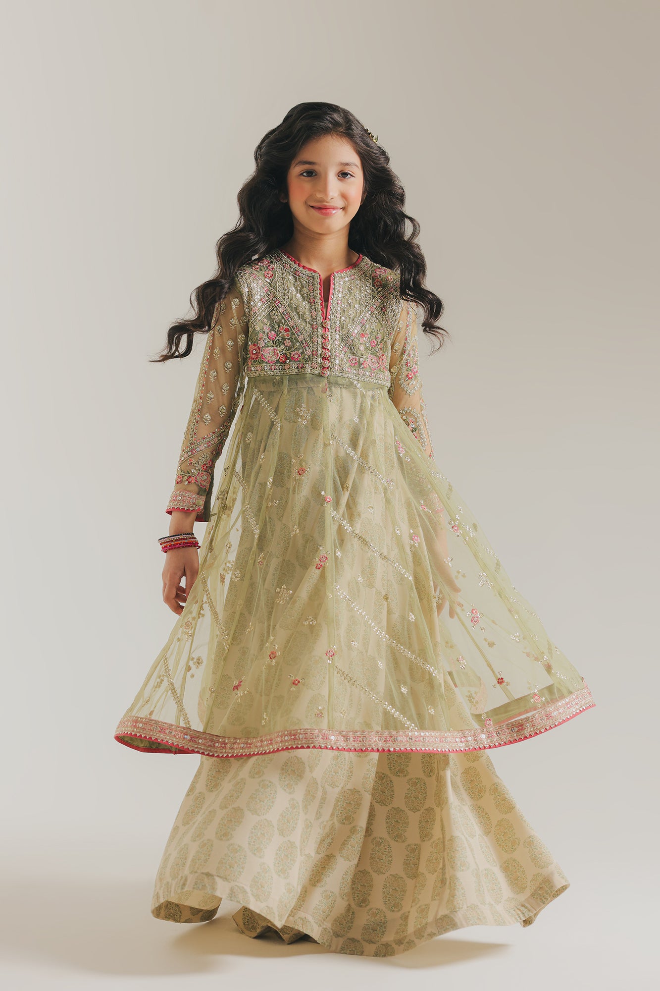 EMBROIDERED SUIT (E0250/415/720)