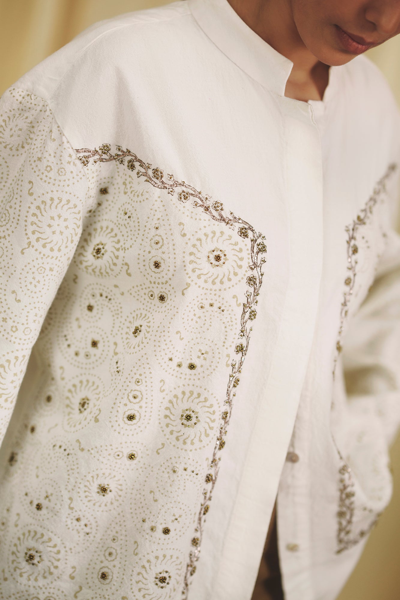 EMBROIDERED TOP (E0288/120/005)