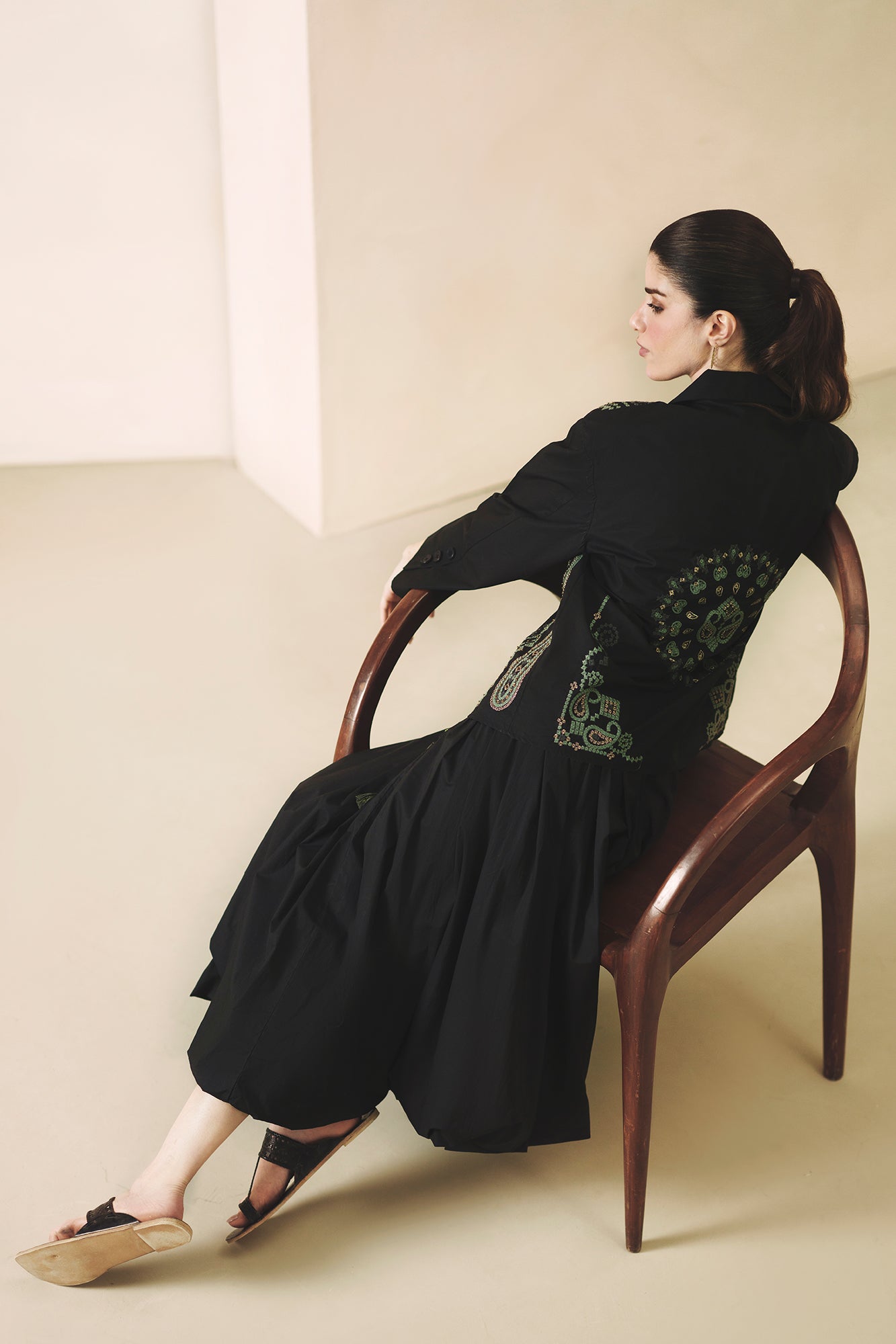 EMBROIDERED TOP (E0333/120/902)