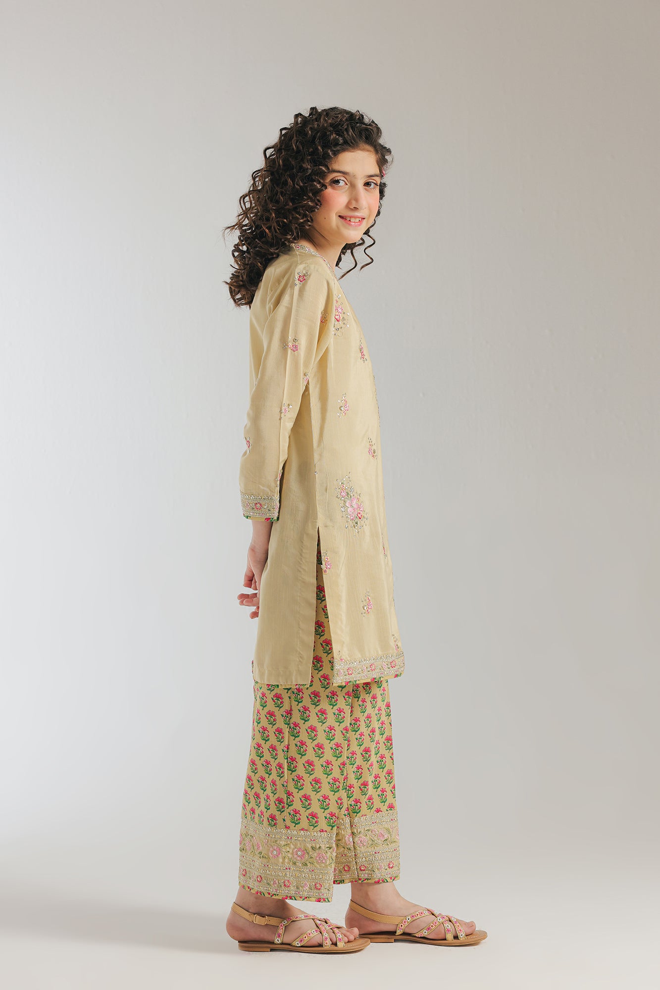 EMBROIDERED SUIT (E0607/404/112)